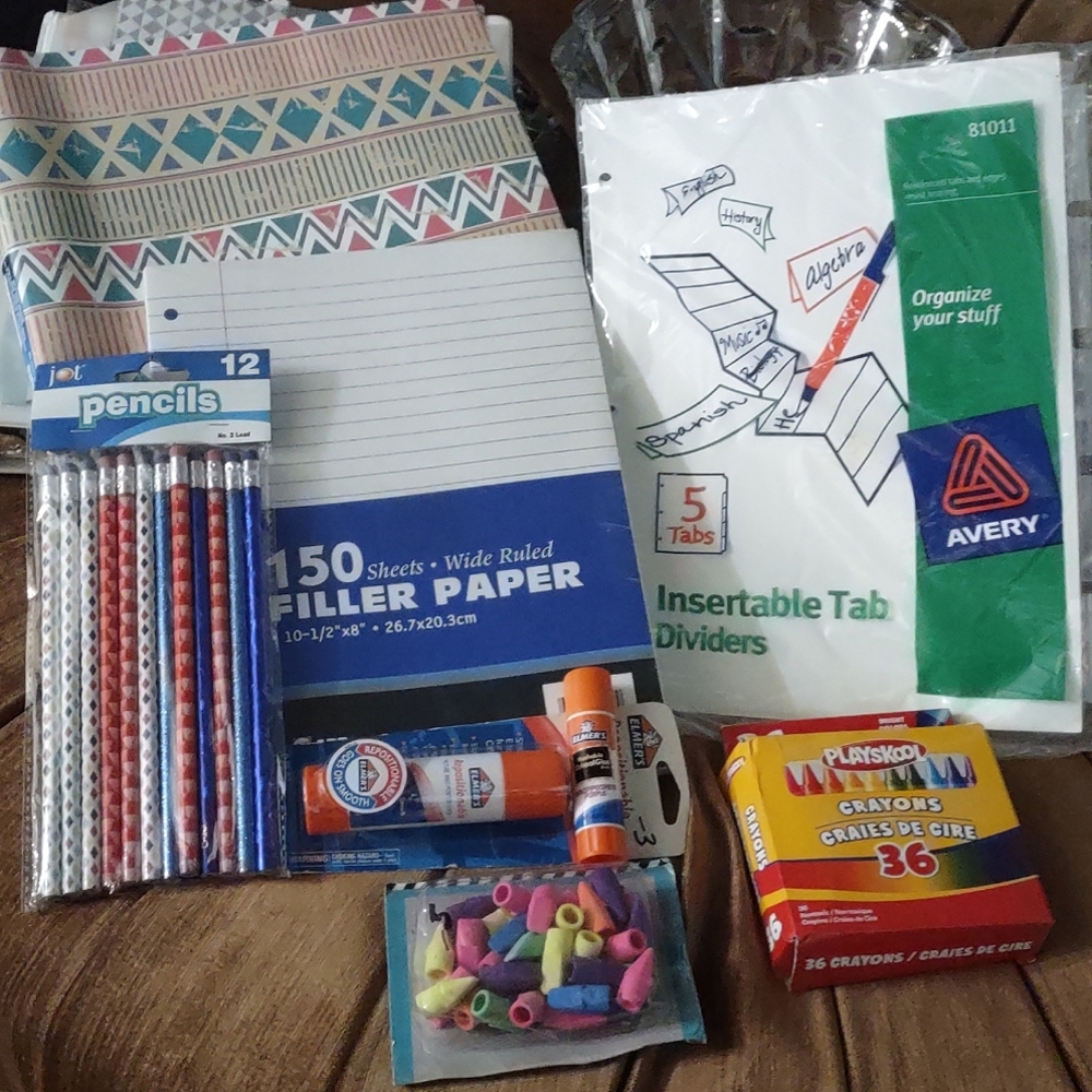 8pc Back 2 School Supply Bundle (NIP)